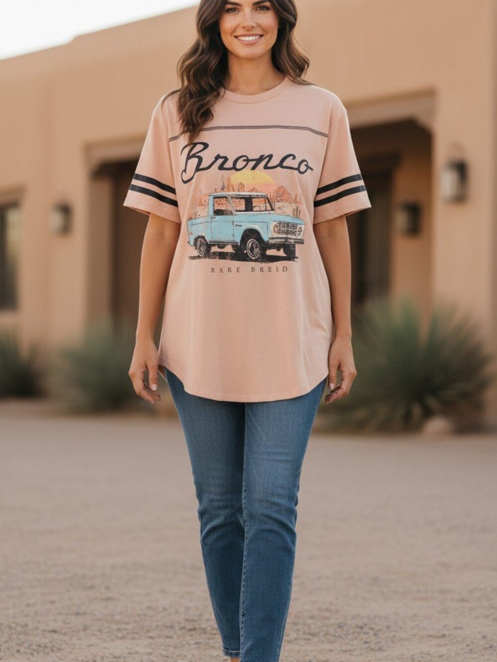 Ford Bronco Roam Free Vintage Graphic Tee Size Medium - Picture 7 of 10